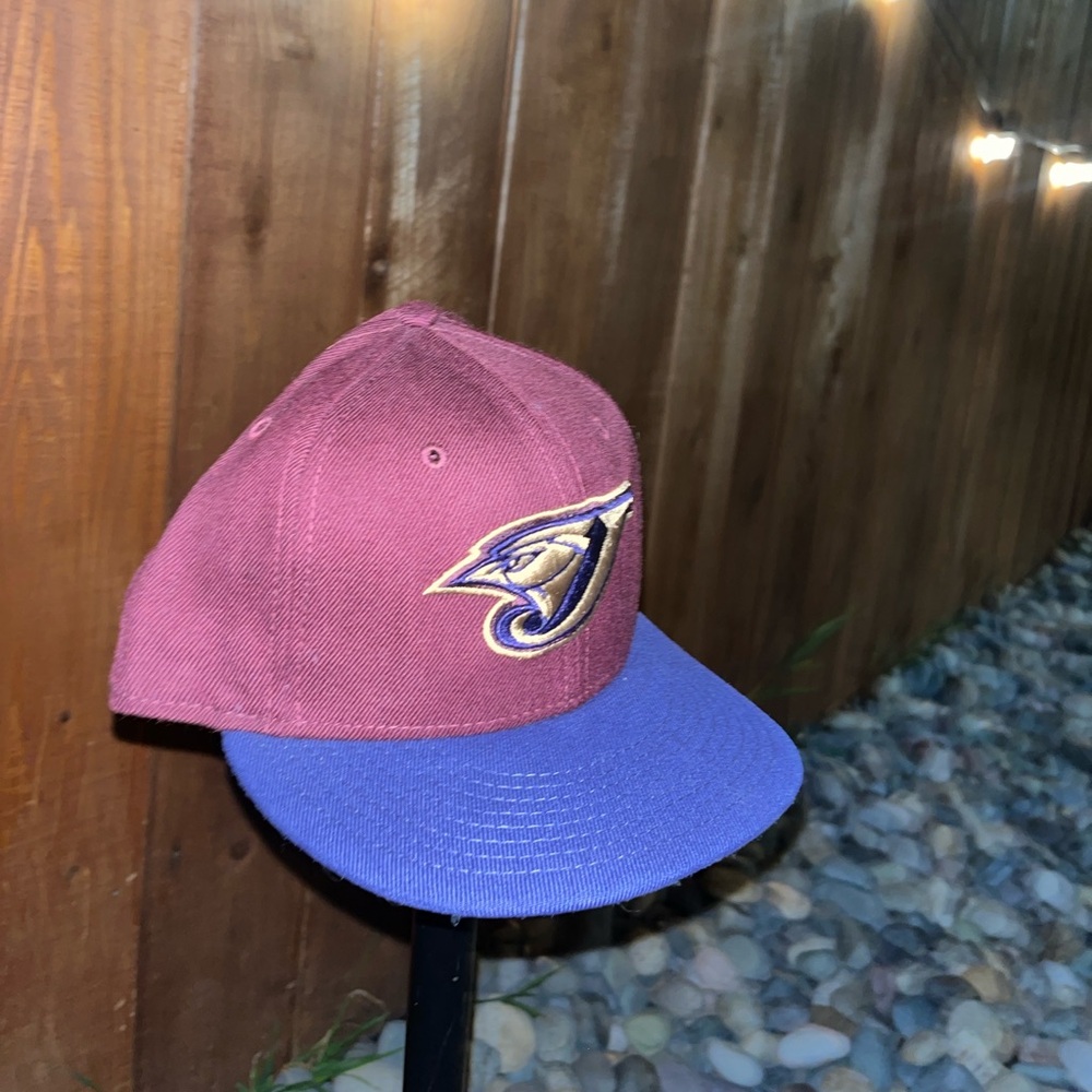 Custom Maroon Toronto Blue Jays Hat Extremely Lightly Worn 7 1/2 New Era